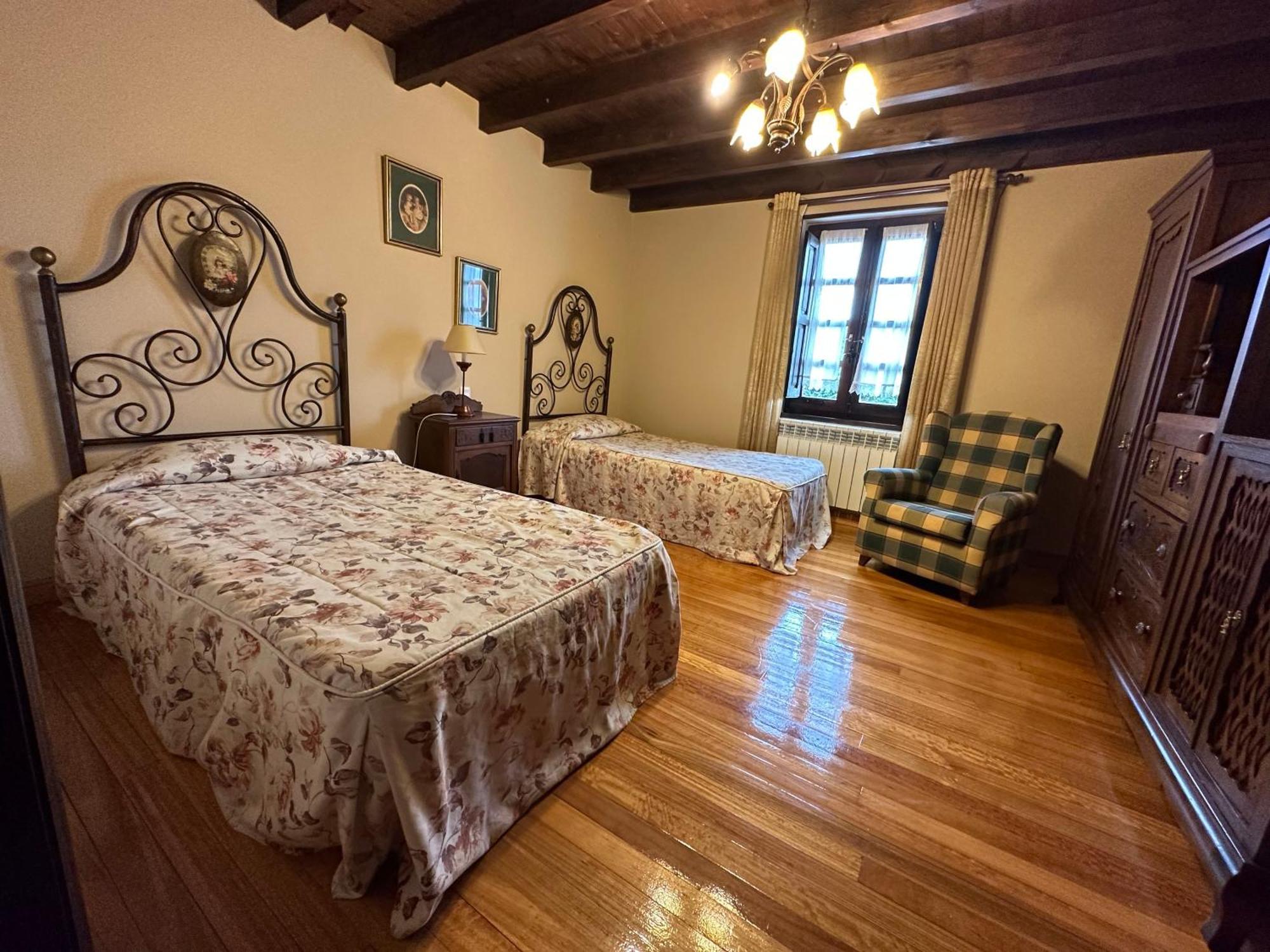 Apartamentos La Gloria Santillana del Mar Extérieur photo