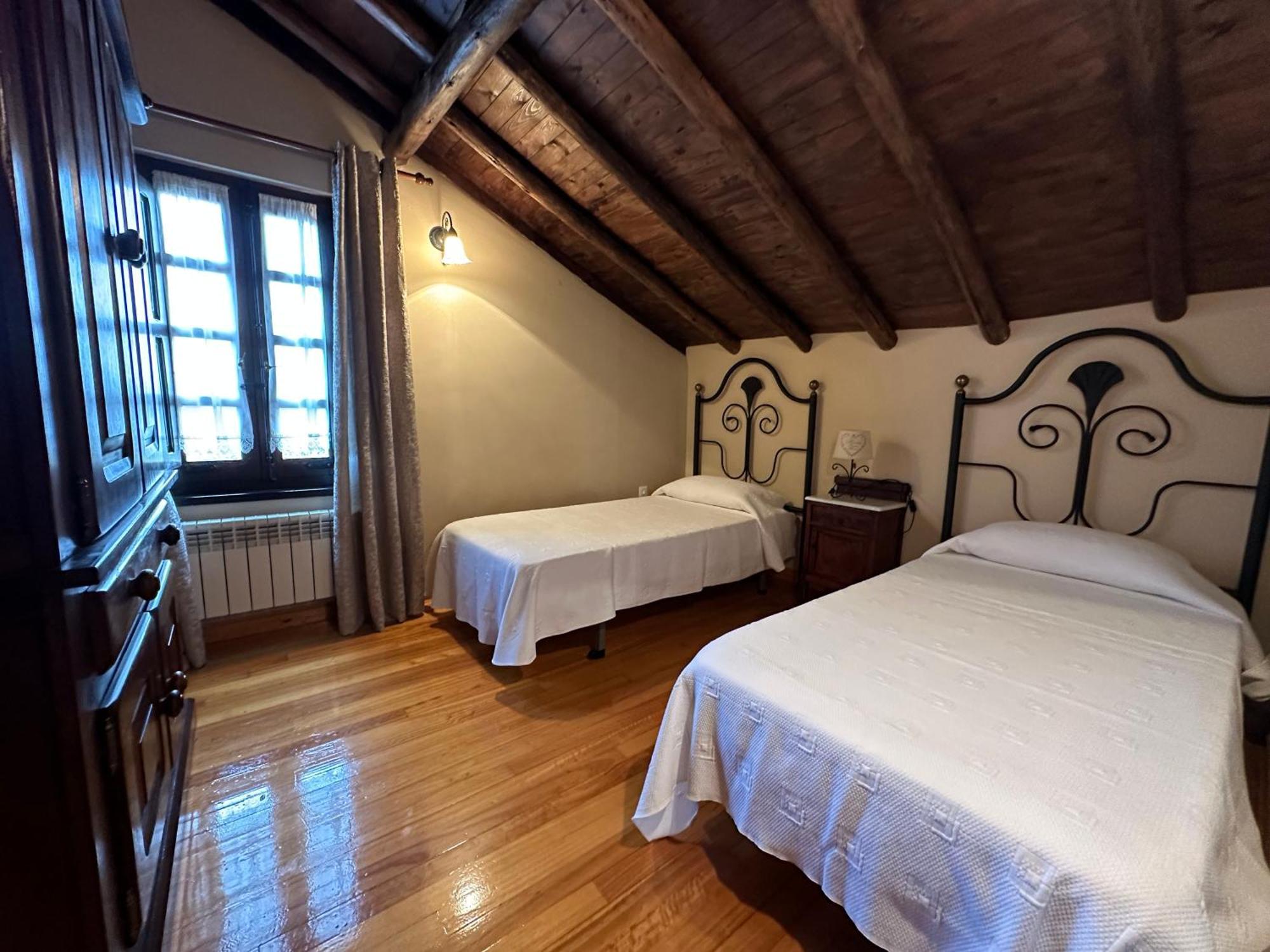 Apartamentos La Gloria Santillana del Mar Extérieur photo